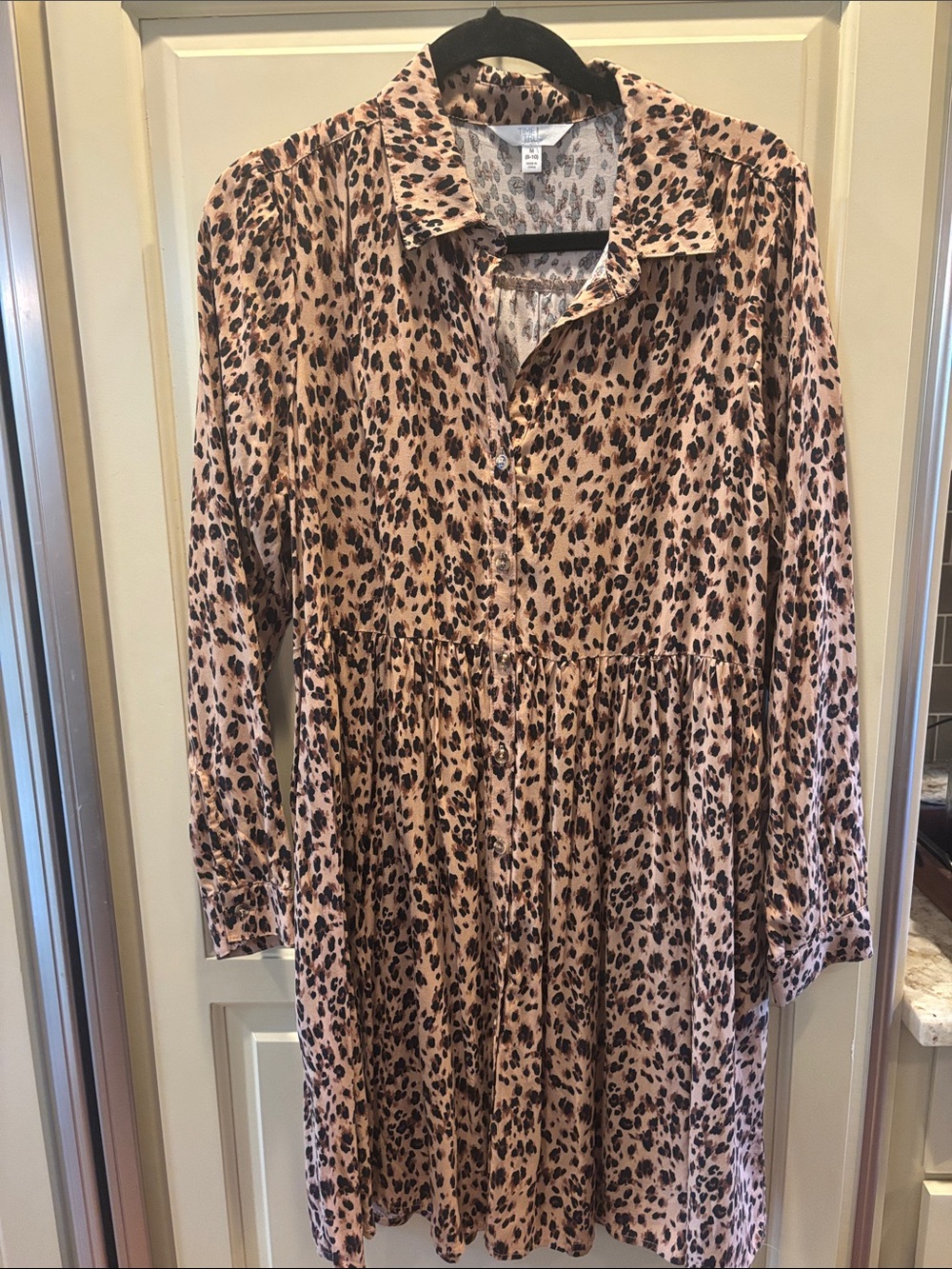 Women’s Leopard Print Long-Sleeve Dress